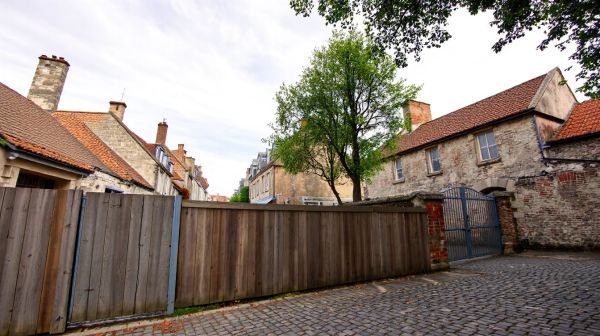 Top 5 clôtures esthétiques et durables à choisir à Caen